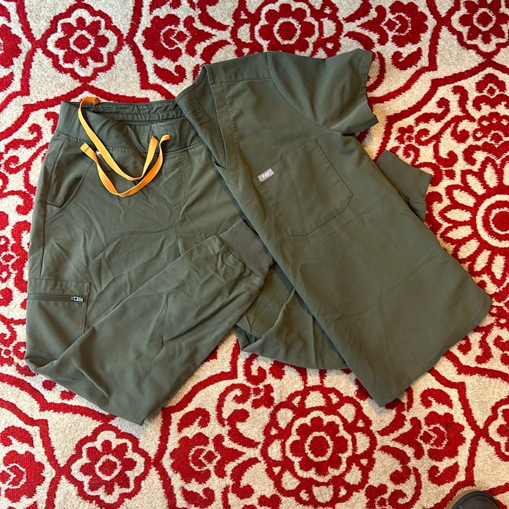 FIGS set, size S/S